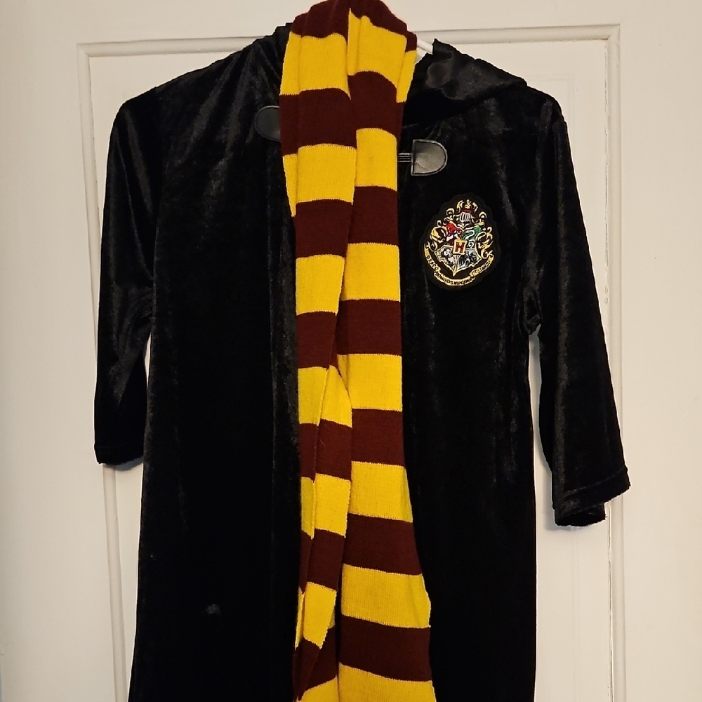 Black Wizard Robe with House Crest and Striped Scarf